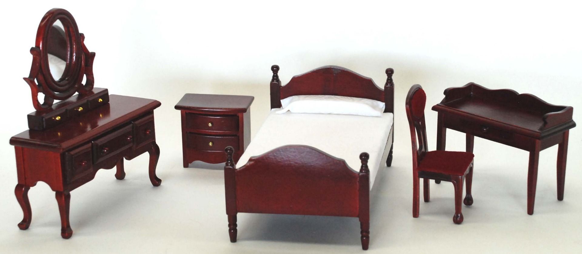 Wooden Mahogany Bedroom Furniture Set