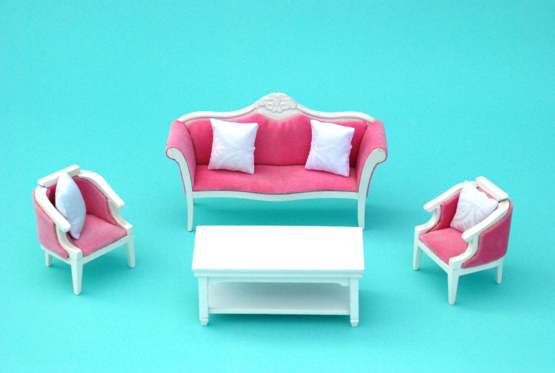 Wooden Pink Sofa Set